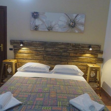 Clock'S House Hotel Фиумичино Екстериор снимка