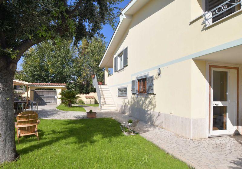 Clock'S House Hotel Фиумичино Екстериор снимка