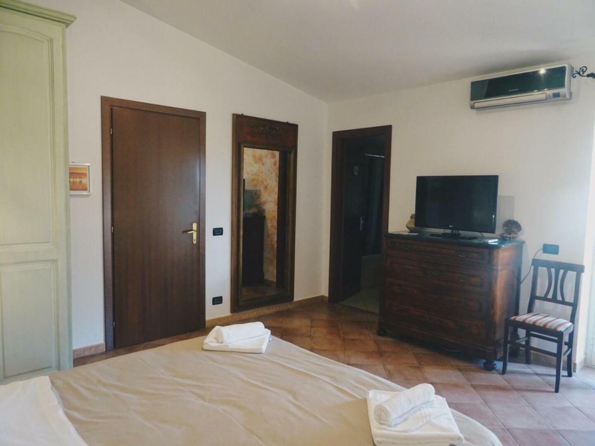 Clock'S House Hotel Фиумичино Екстериор снимка